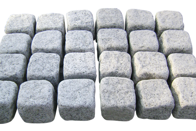 Cubes Light Pink Granite G636 All sides natural split and tumble 10x10x10cm - Dayi Stone